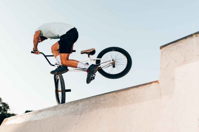 Quais os tipos de provas da modalidade BMX?