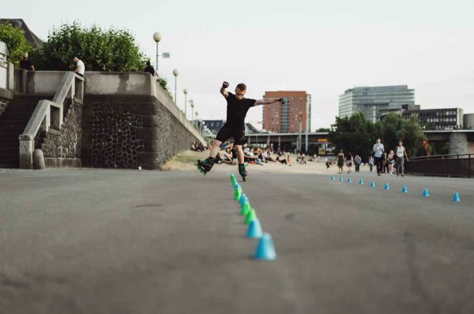 As melhores dicas para aprender a andar de patins sozinho