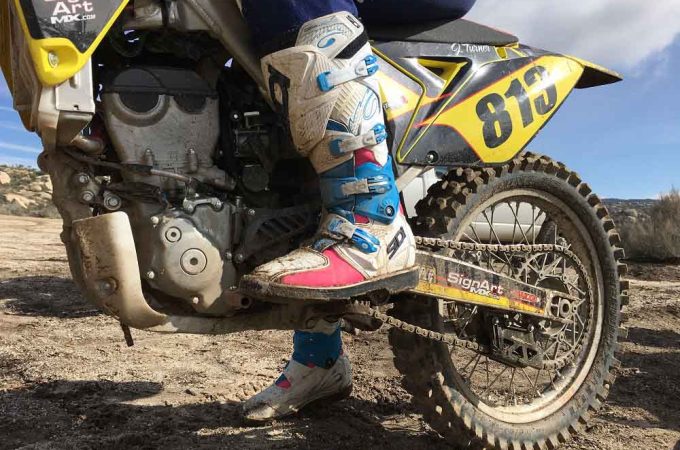 Saiba qual a hora ideal para trocar sua bota de motocross