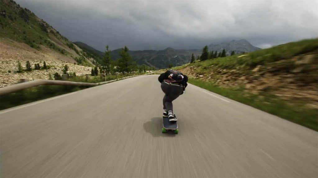 Conheça os critérios de avaliação dos campeonatos de skate downhill