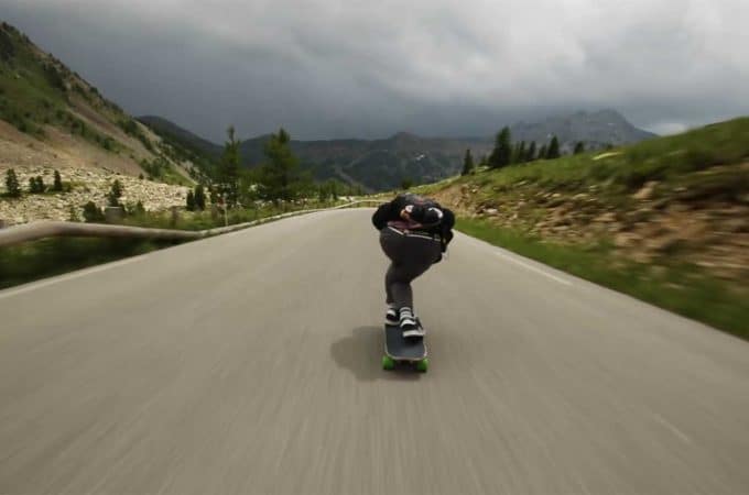 Saiba o que é skate downhill e quais são seus critérios de avaliação