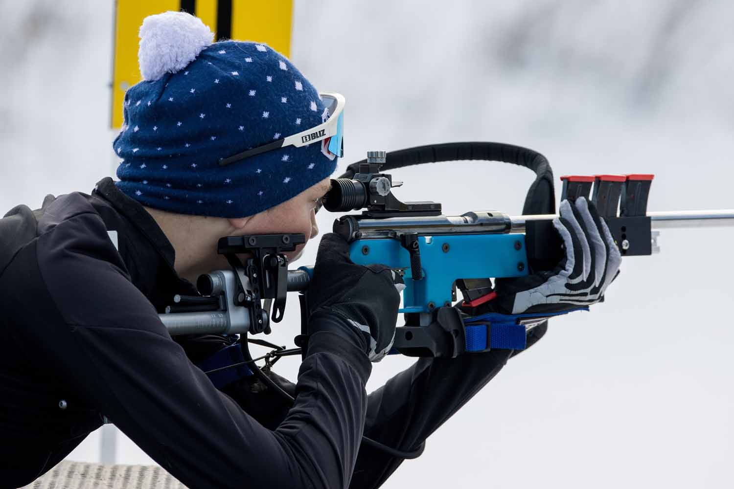 O Biatlo é um esporte de inverno que combina o tiro esportivo com o Esqui Cross Country, uma modalidade ainda pouco conhecida