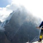 Conheça o ice climbing, o esporte radical cada vez mais praticado no mundo por pessoas amadoras e profissionais