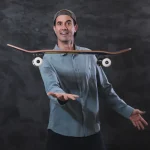 Bob Burnquist coleciona troféus nas principais competições de skate e ainda tornou o esporte mais conhecido no país