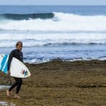 Tom Curren é um dos maiores surfistas do mundo, é conhecido por suas manobras inconfundíveis, como a virada de fundo dupla