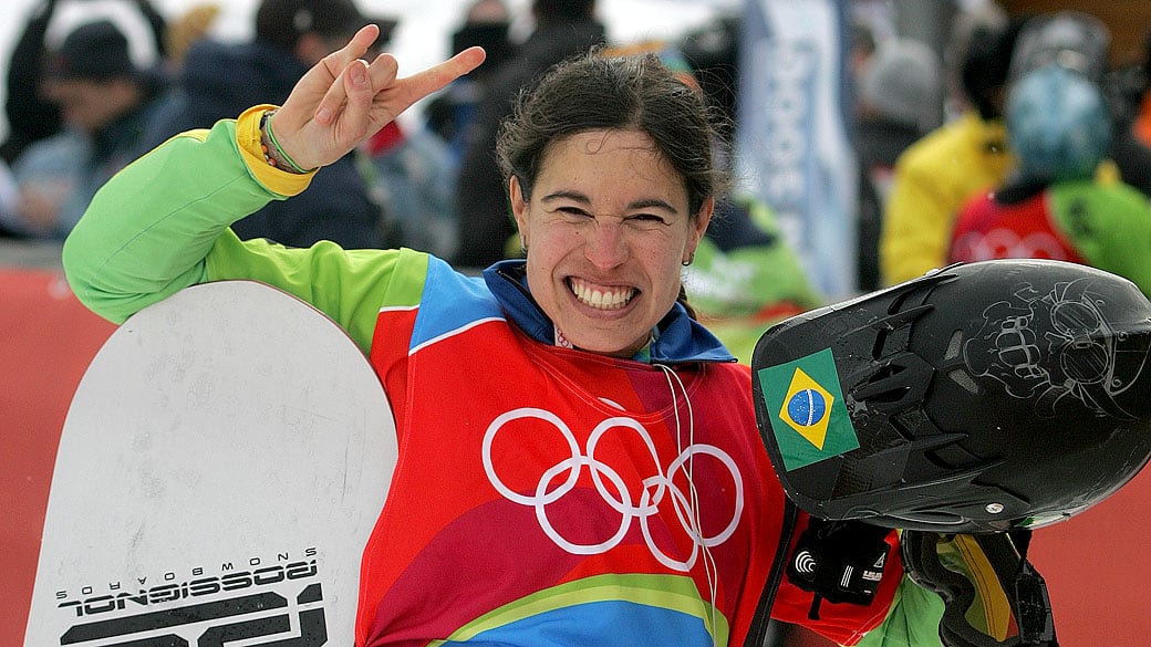 Isabel Clark tem vários feitos históricos no snowboard, sendo um dos maiores nomes do esporte no Brasil, saiba mais sobre ela